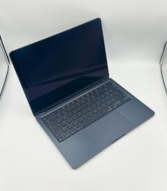 Apple MacBook Air 13” M4 16/256GB Midnight 98% Battery Very Good