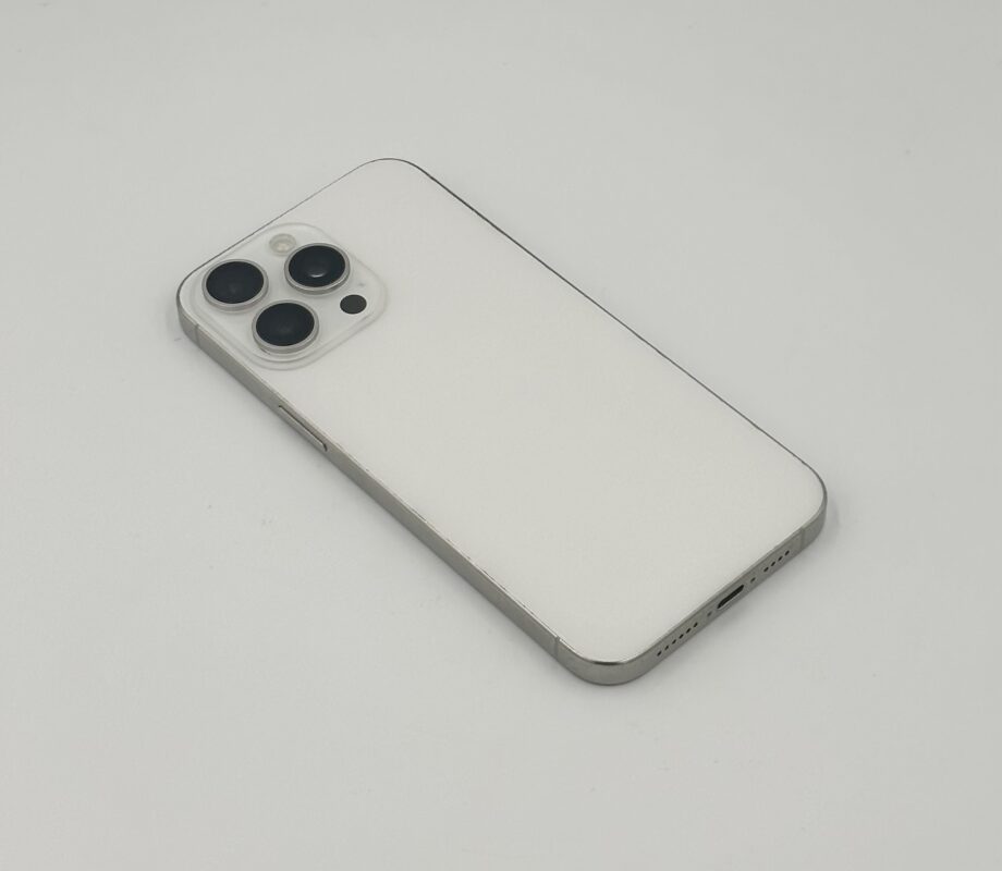 Apple iPhone 15 Pro Max 256GB White Titanium Refurbished Good