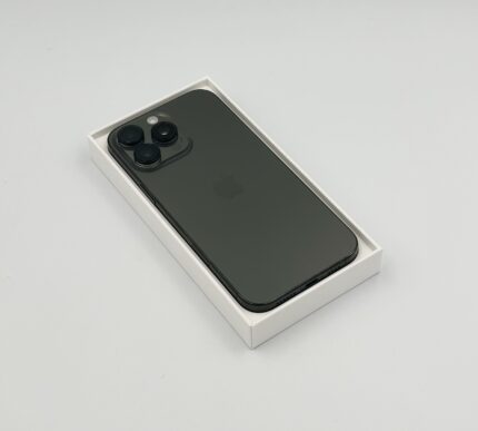 Apple iPhone 16 Pro Max 256GB Black Titanium 96% Battery Refurbished Boxed Good